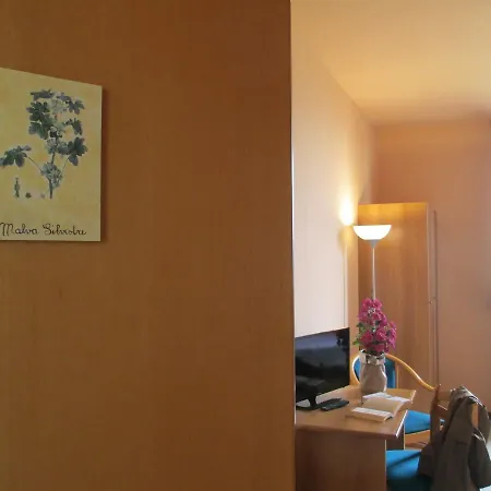 La Collina Di 3*